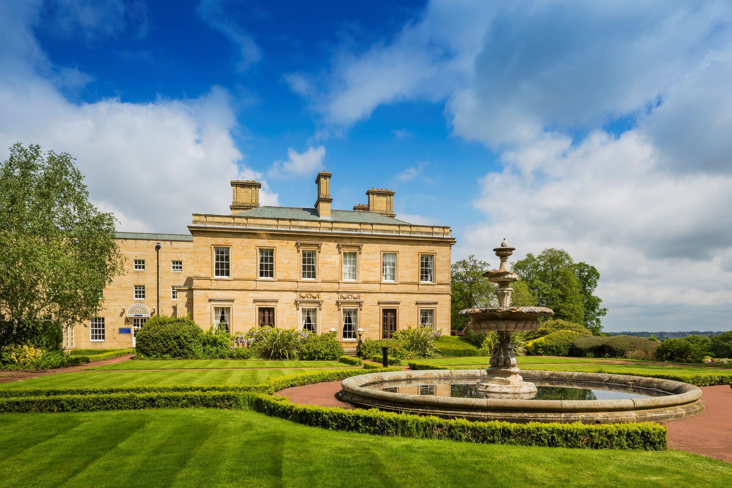 Oulton Hall Hotel, Spa & Golf Resort Leeds  Exterior photo